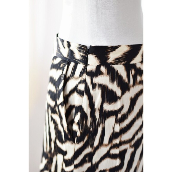 Ann Taylor Mini Skirt Woman's M Zebra Animal Print Satin Pencil Chic Mob Wife - Picture 5 of 9
